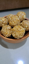 WHITE TIL MINI LADOO