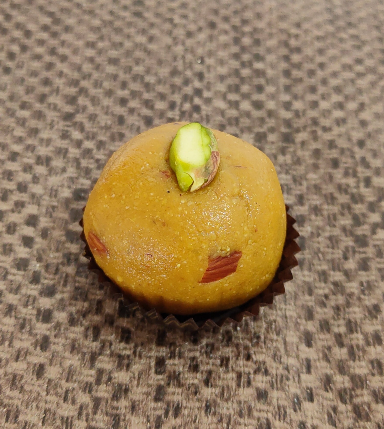 BESAN LADOO