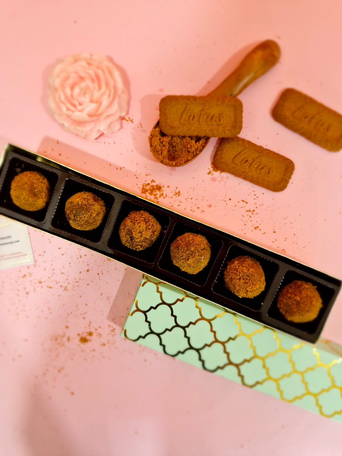 BISCOFF COCONUT LADOO