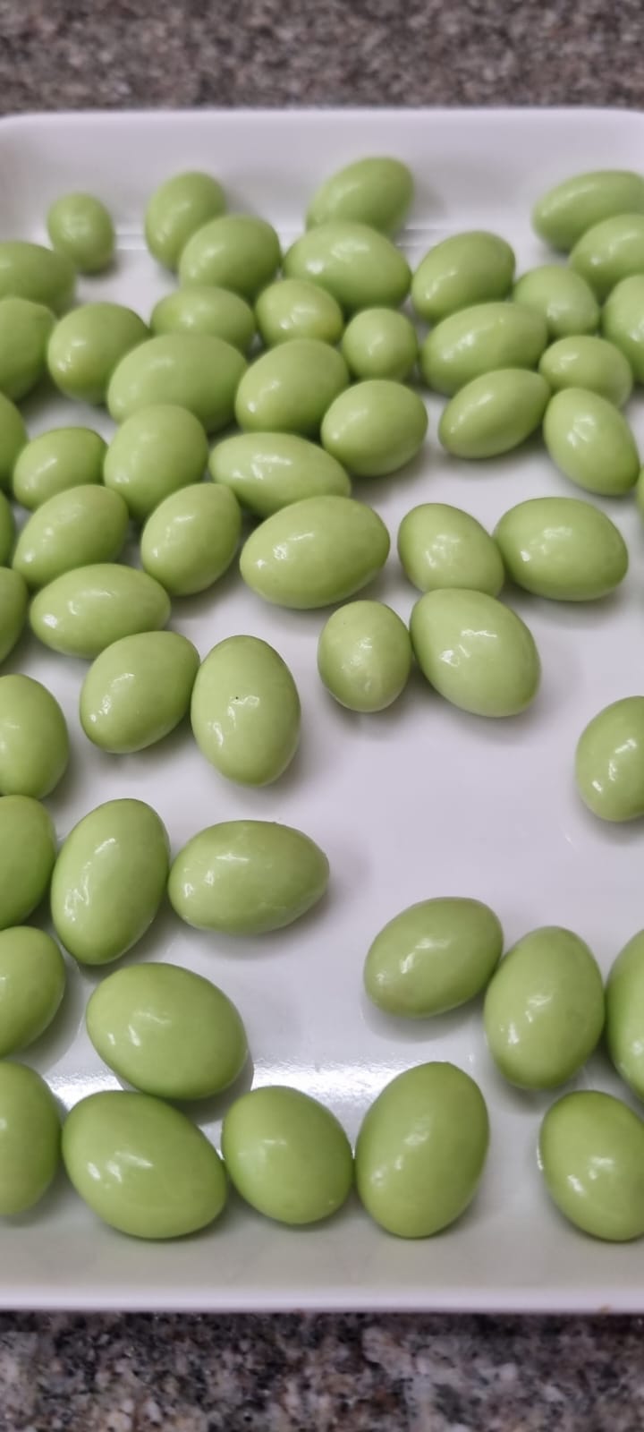 PISTACHIO DRAGEES